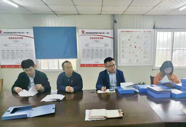 市政建設(shè)肖長華前往進賢項目進行標準化工地評優(yōu)工作指導(dǎo)600.jpg
