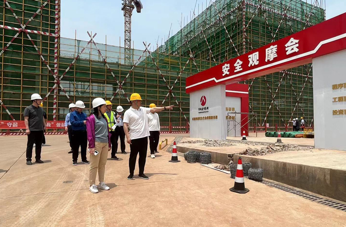 江西省住建廳??吳?春?月??到新建區(qū)職業(yè)技術學校新校區(qū)建設項目調(diào)研
